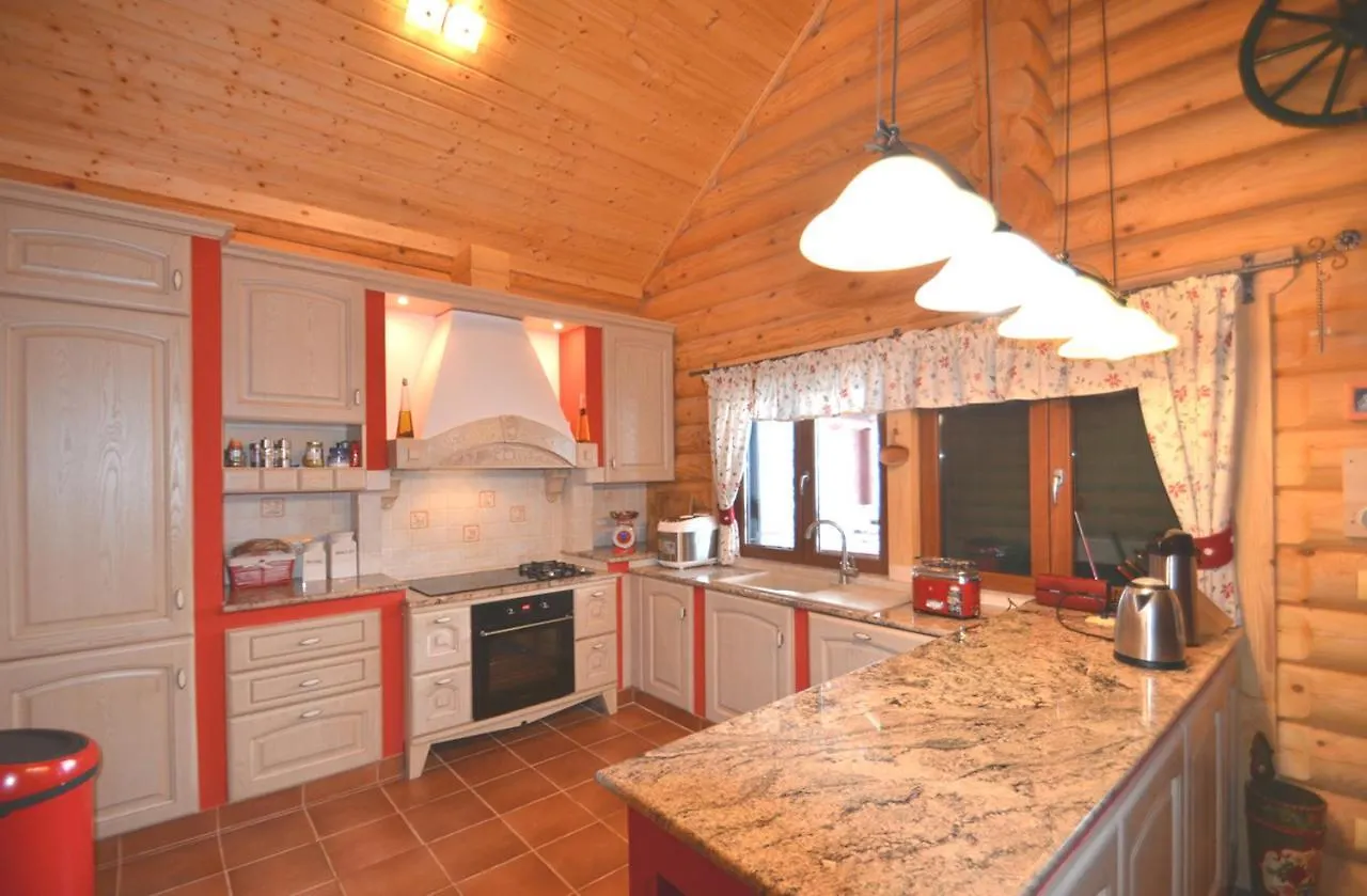 Chalet Mit 7.000 M2 Land Und Wunderschoene Aussicht Skrad